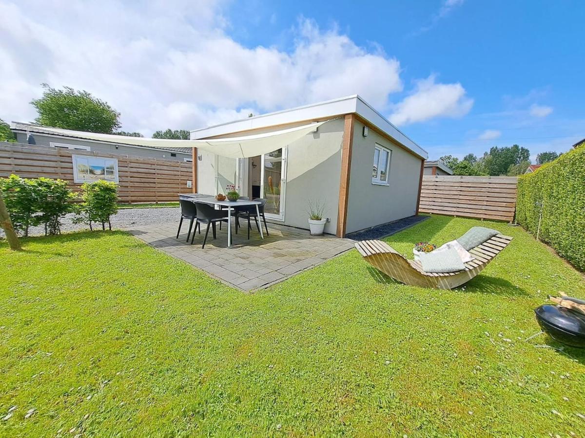 Mooie Entree Zwembad In De Zomer Vp010 Vakantiehuis