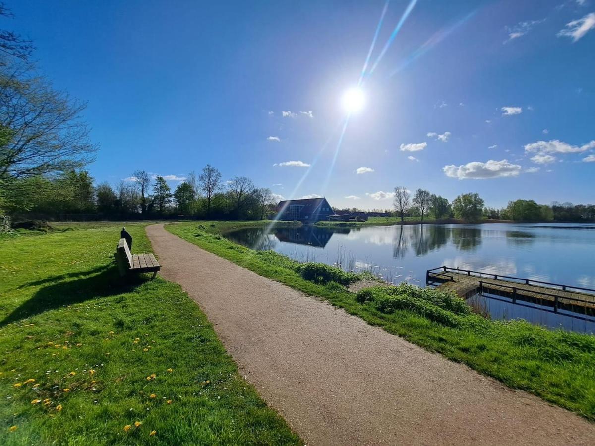 Vakantiehuis Mooie Entree Zwembad In De Zomer Vp010